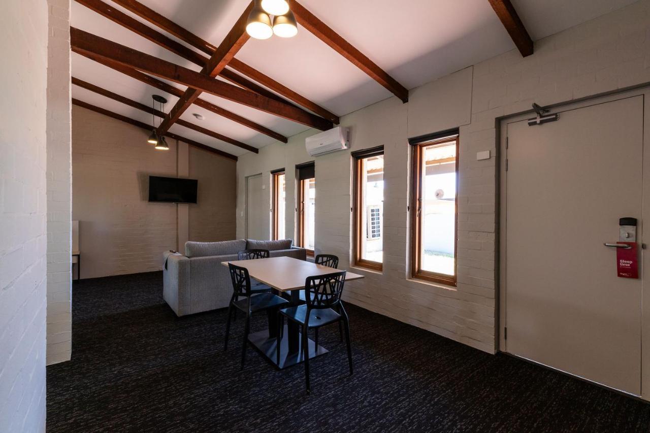 Nightcap At Wintersun Hotel Geraldton Bagian luar foto