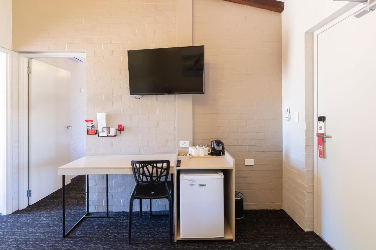 Nightcap At Wintersun Hotel Geraldton Bagian luar foto